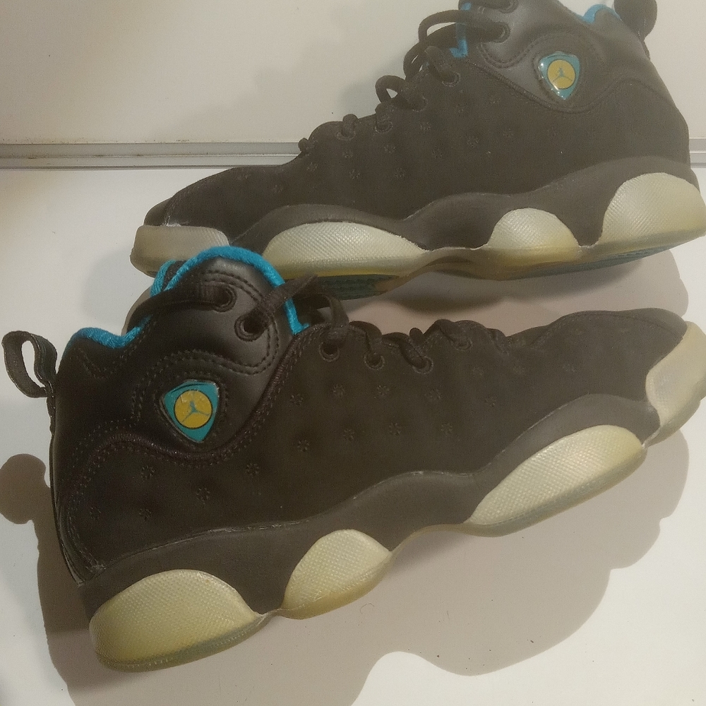 Nike Air Jordan Jumpman II kids size 5.5Y